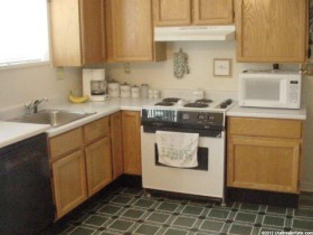 5763 S 3950 W, Roy, UT 84067 — photo 6