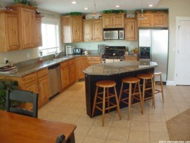 1124 S Bridgecreek Ln, Layton, UT 84041 — photo 3