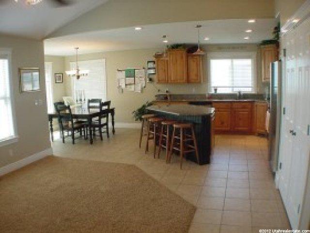 1124 S Bridgecreek Ln, Layton, UT 84041 — photo 4