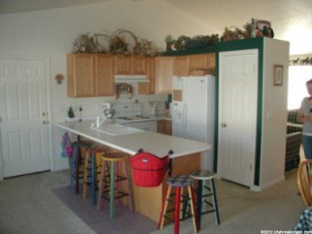 1470 N 2425 W, Layton, UT 84041 — photo 4
