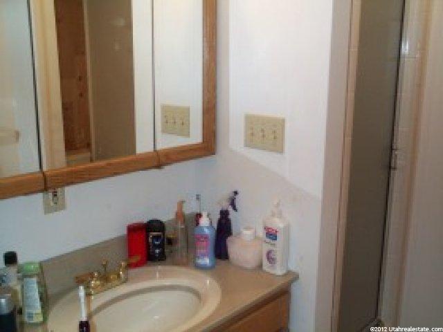 755 E 2200 N, North Logan, UT 84341 — photo 9