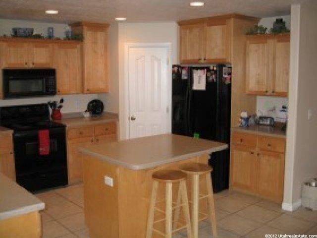 7721 Sandy Heights Dr, Sandy, UT 84047 — photo 3