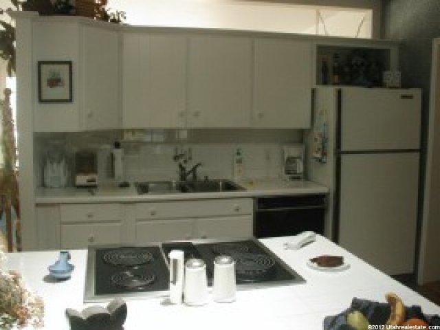 4110 S 3340 E, Holladay, UT 84124 — photo 8