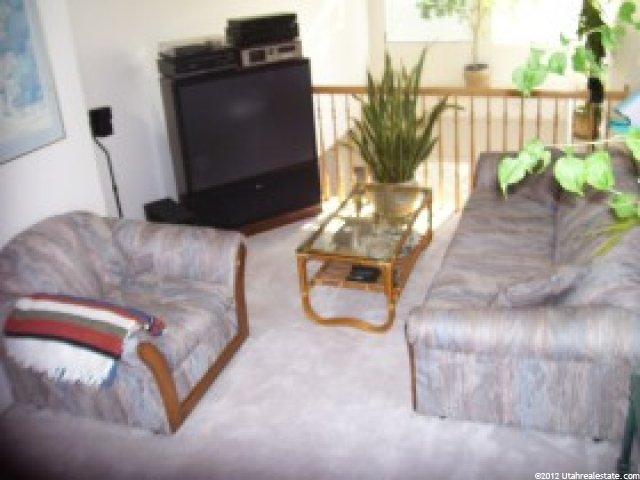 10472 S Sand Dollar Dr E, Sandy, UT 84094 — photo 8