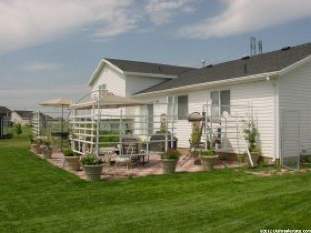 2002 N 1615 W, Clinton, UT 84015 — photo 5