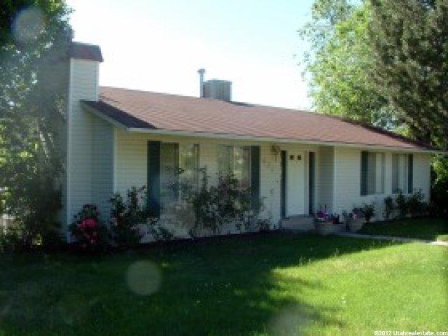 574 S 200 E, Farmington, UT 84025 — photo 12
