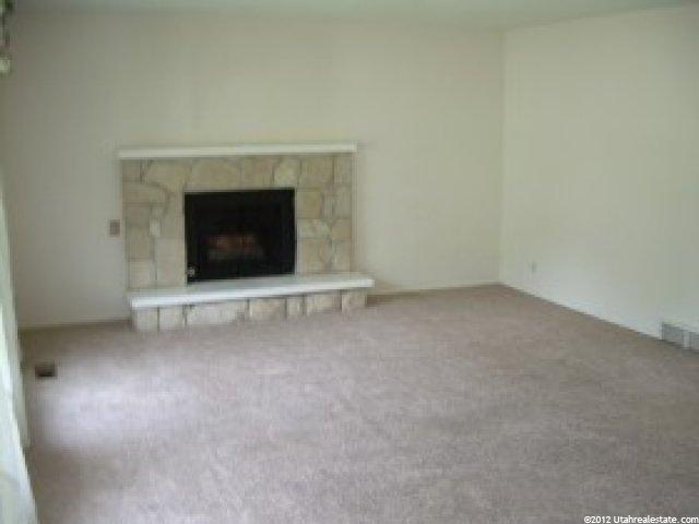 574 S 200 E, Farmington, UT 84025 — photo 2