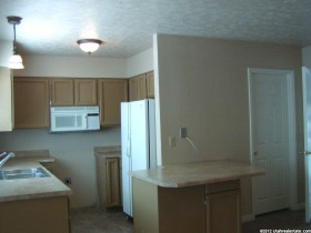 9817 S 2240 E, Sandy, UT 84092 — photo 2