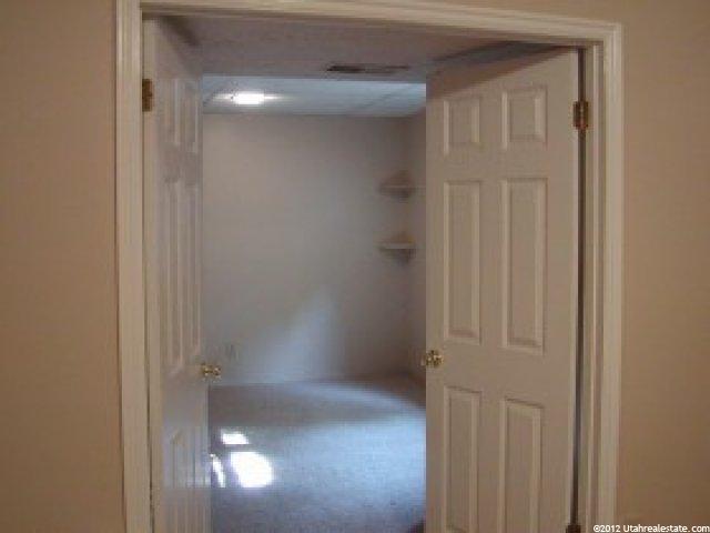 9817 S 2240 E, Sandy, UT 84092 — photo 5