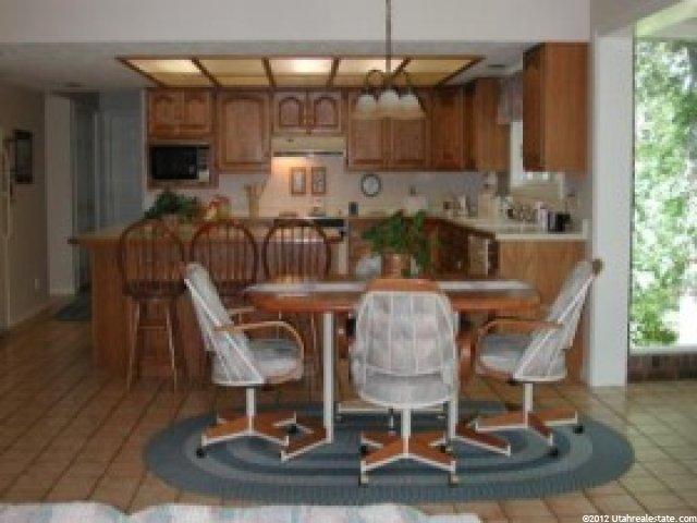 4009 Canyon View Pl, Sandy, UT 84092 — photo 4