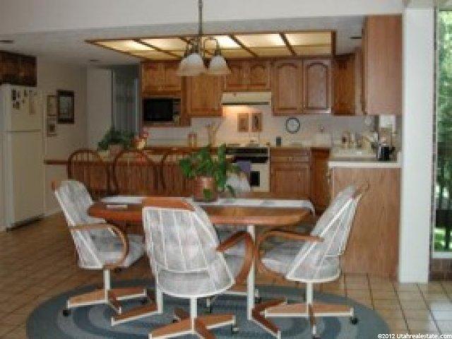 4009 Canyon View Pl, Sandy, UT 84092 — photo 5