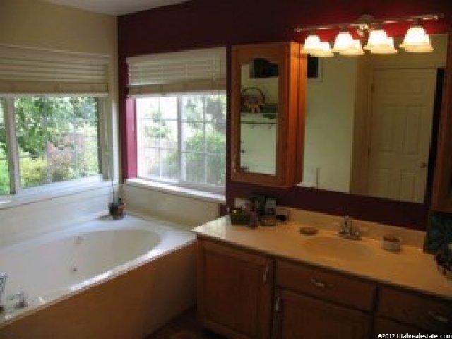 208 E 1200 N, Vernal, UT 84078 — photo 11