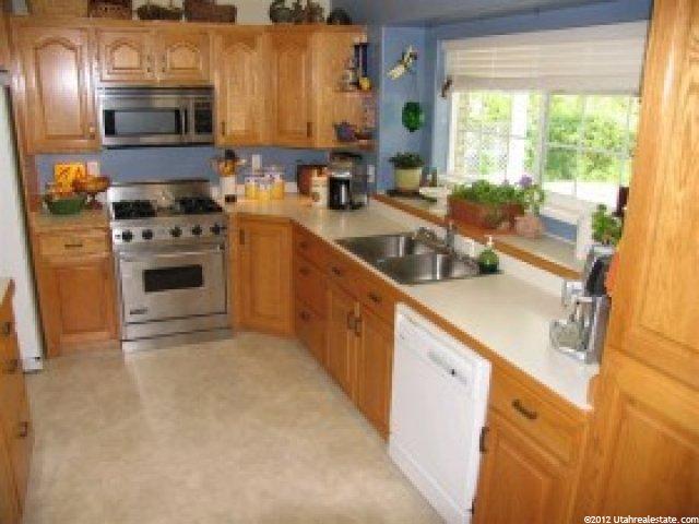 208 E 1200 N, Vernal, UT 84078 — photo 6