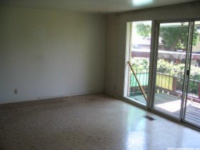 218 E 950 N, Layton, UT 84041 — photo 4