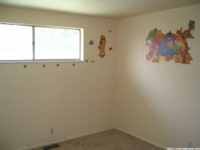 218 E 950 N, Layton, UT 84041 — photo 7