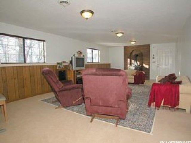 1634 Oakcrest Cir, Ogden, UT 84403 — photo 2