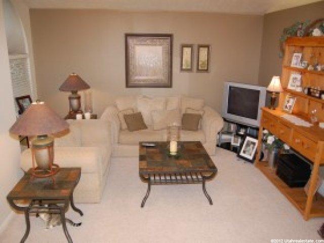 1029 N 300 E, Layton, UT 84041 — photo 8