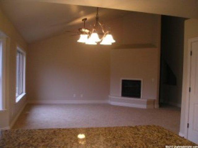 902 Daniels Dr, Centerville, UT 84014 — photo 3