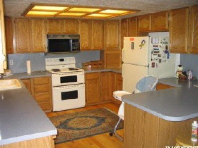 1884 E 2100 N, Layton, UT 84040 — photo 4