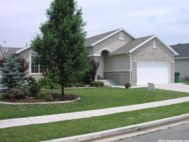 1518 W Pebblecreek Dr, Layton, UT 84041 — photo 2