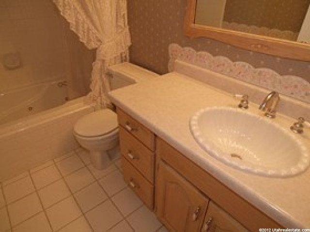 215 E Carlson Ave S, Midvale, UT 84047 — photo 3