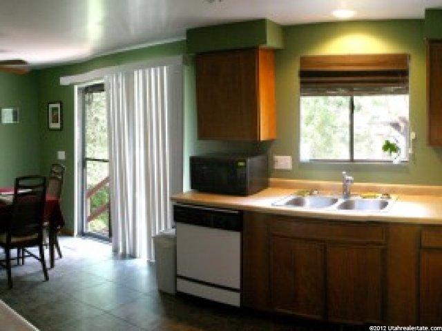 945 Violet Dr, Sandy, UT 84094 — photo 5