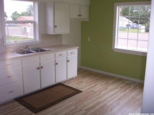 419 S 200 E, Vernal, UT 84078 — photo 2