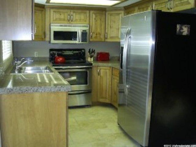 5772 S 1615 E, Murray, UT 84121 — photo 7