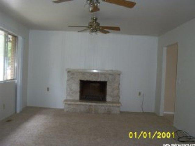 9556 Flint Dr, Sandy, UT 84094 — photo 2