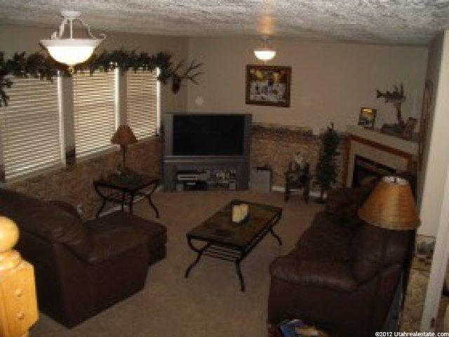 4136 S Westlake Dr W, Roy, UT 84067 — photo 4