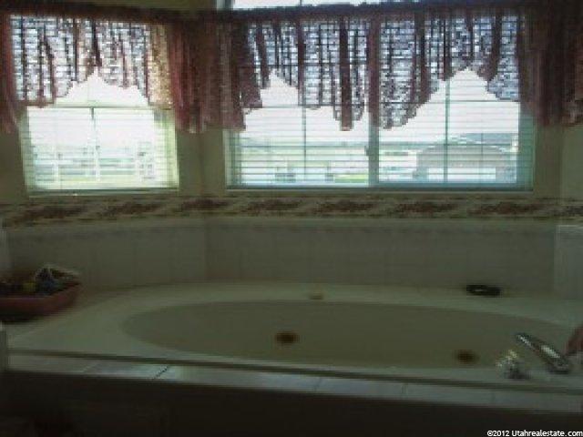 4268 W 4800 S, Roy, UT 84067 — photo 8