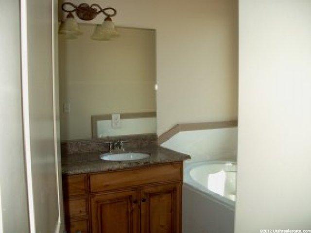 862 N 400 E, Tremonton, UT 84337 — photo 5
