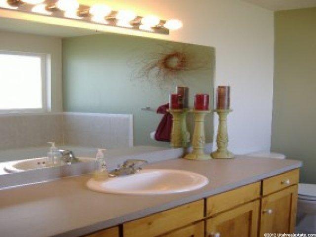 516 E 1925 S, Clearfield, UT 84015 — photo 9