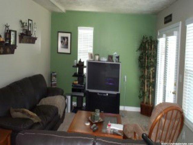 322 Willow Way, Pleasant View, UT 84414 — photo 5