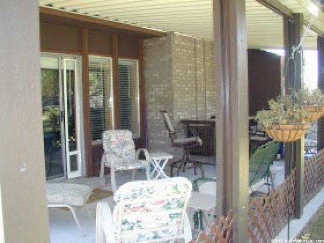 324 Willow Way, Pleasant View, UT 84414 — photo 2