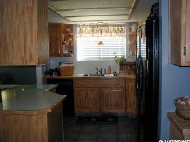 324 Willow Way, Pleasant View, UT 84414 — photo 4