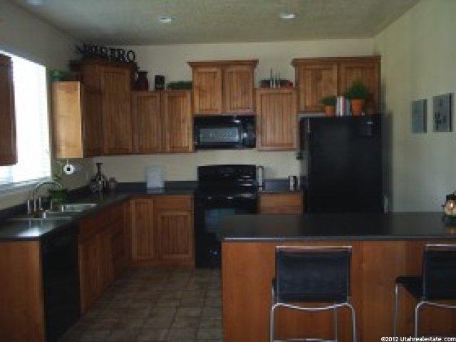 4715 Wagon Train Dr, Herriman, UT 84065 — photo 2