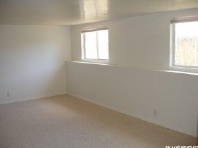5643 Sunbow Dr, Kearns, UT 84118 — photo 7