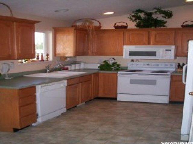 2579 W 3900 S, Roy, UT 84067 — photo 7