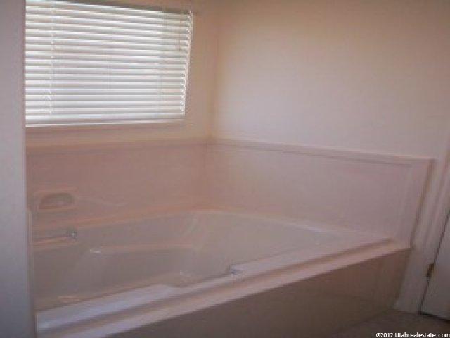 2579 W 3900 S, Roy, UT 84067 — photo 10