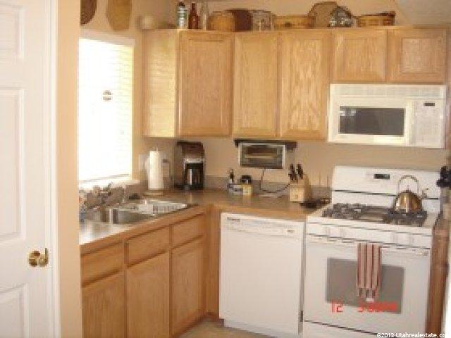 1032 Riverbend Ln, Ogden, UT 84404 — photo 4