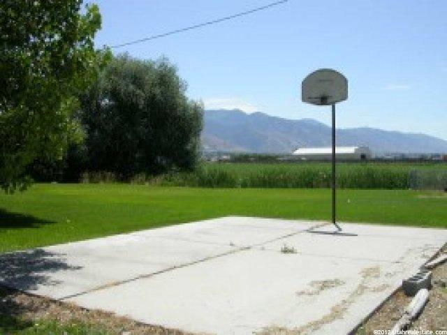 400 W Center St, Hyde Park, UT 84318 — photo 11