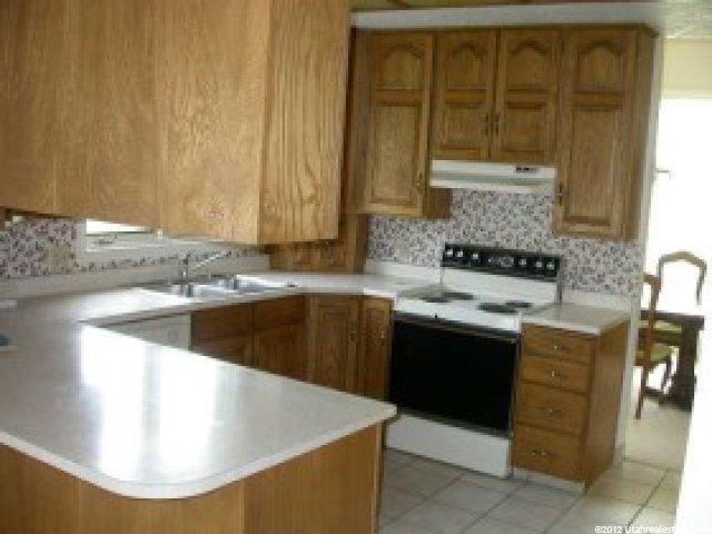 400 W Center St, Hyde Park, UT 84318 — photo 6