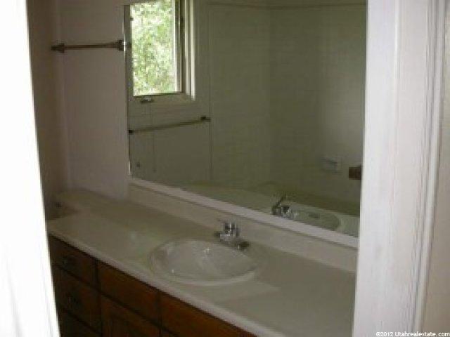 400 W Center St, Hyde Park, UT 84318 — photo 10