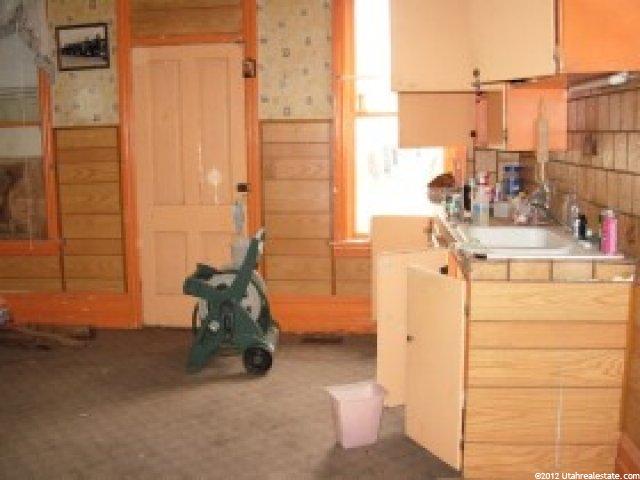 19 N 200 W, Hyrum, UT 84319 — photo 5