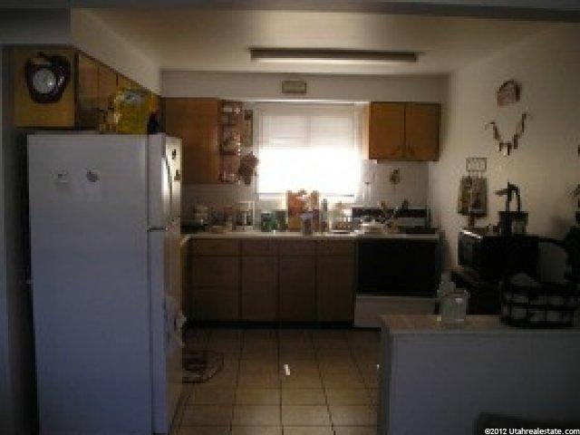 643 Locust St, Sandy, UT 84070 — photo 6
