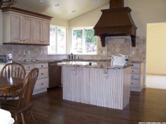 10885 S Lostwood Dr E, Sandy, UT 84092 — photo 6