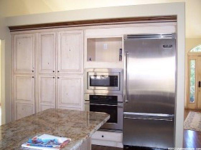 10885 S Lostwood Dr E, Sandy, UT 84092 — photo 5
