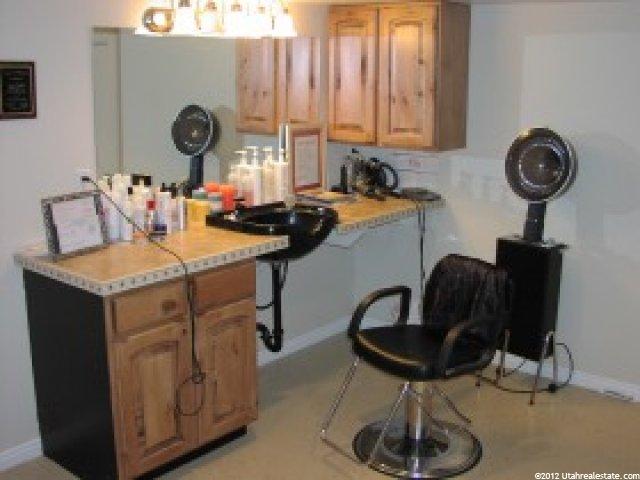1226 N 2575 E, Layton, UT 84040 — photo 11