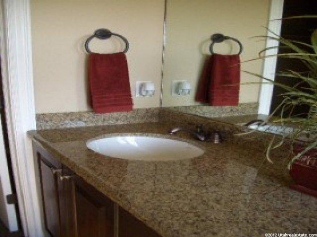 981 N 2325 W, Layton, UT 84041 — photo 5